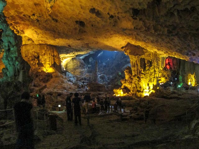 Hang Song Sot Caves