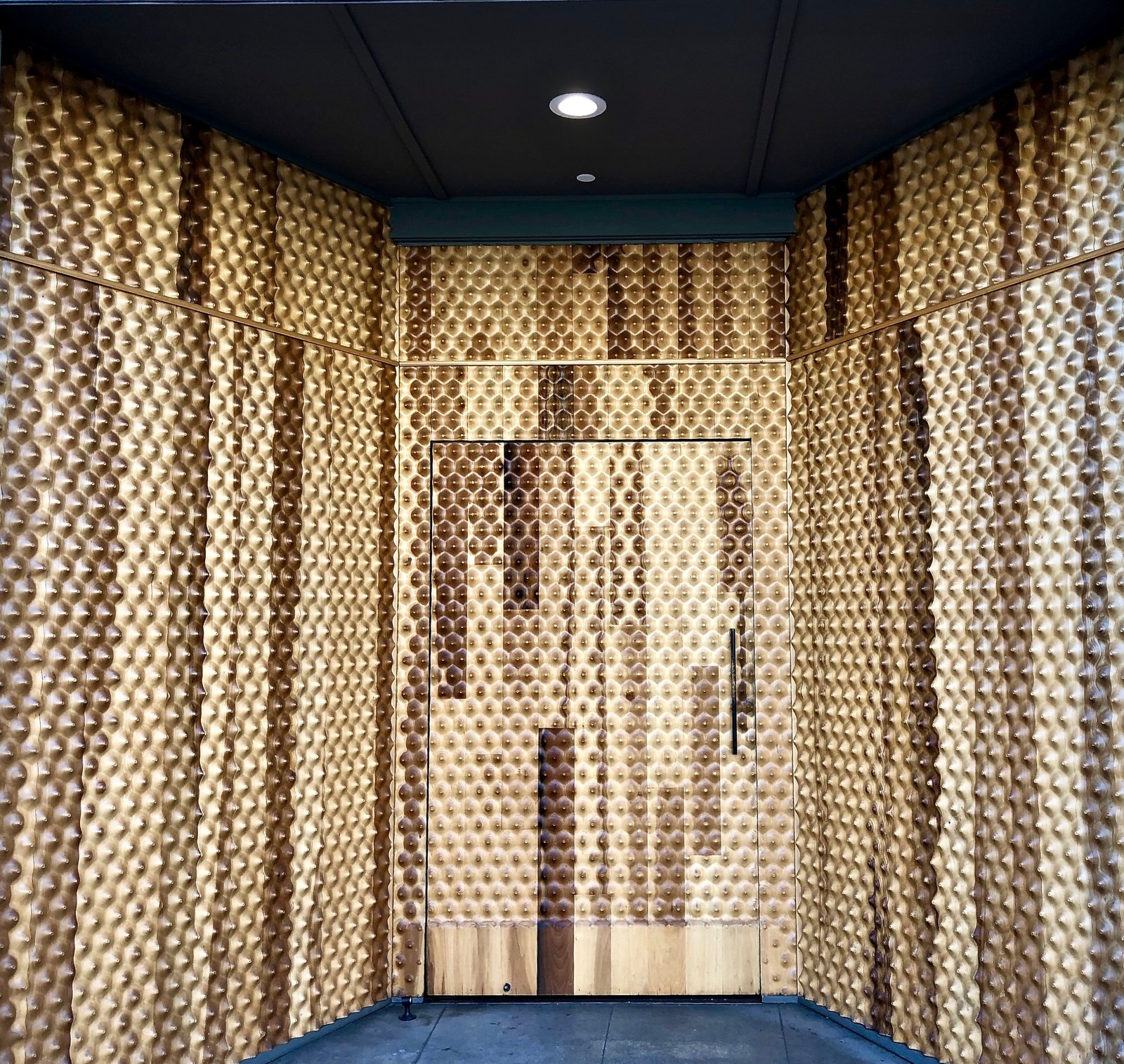 Miminashi Izakaya Entrance
